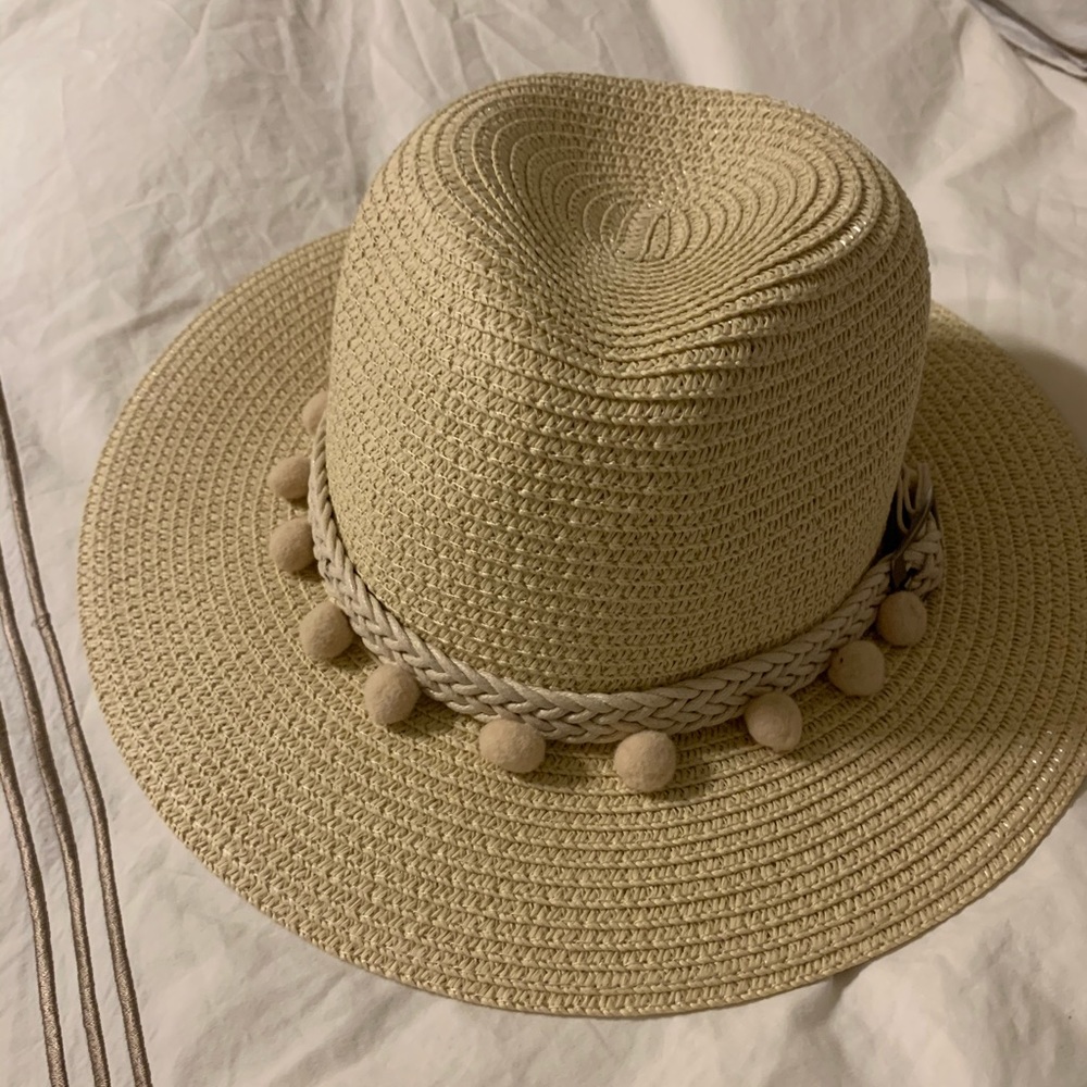 Beach hat